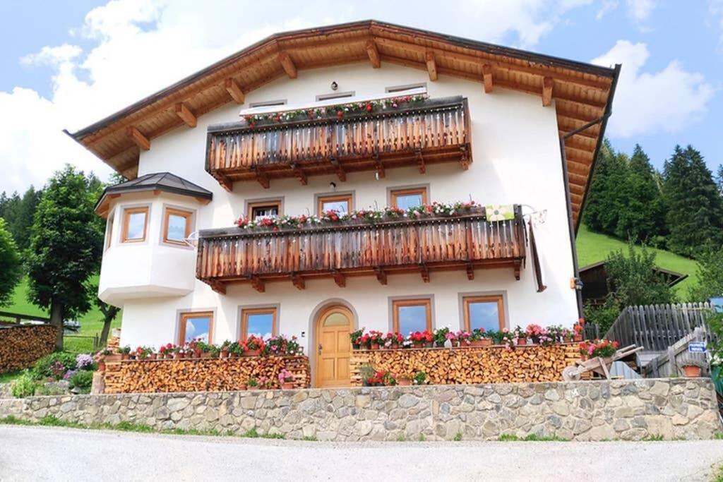 App. Monte Pore - Agriturismo La Majon كوليه سانتا لوسيا المظهر الخارجي الصورة